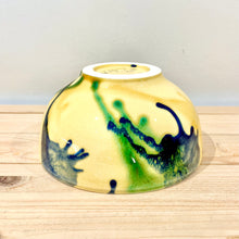 Cargar imagen en el visor de la galería, Cuenco pequeño / Manchas Azul Verde y Amarillo