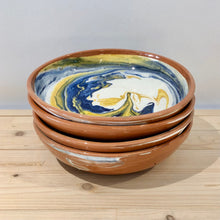Cargar imagen en el visor de la galería, Ensaladera chica / Mármol amarillo y azul