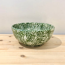 Cargar imagen en el visor de la galería, Cuenco mediano / Piedra verde
