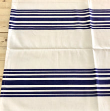 Cargar imagen en el visor de la galería, Mantel individual / Rayas azules