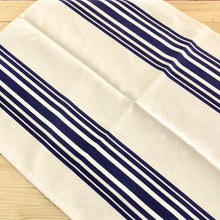 Cargar imagen en el visor de la galería, Mantel individual / Rayas azules